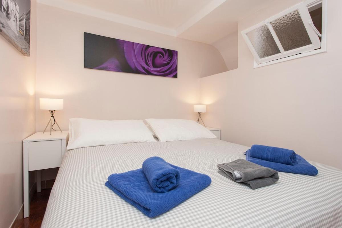 Principe Real Charming 1br,ba Private Courtyard *