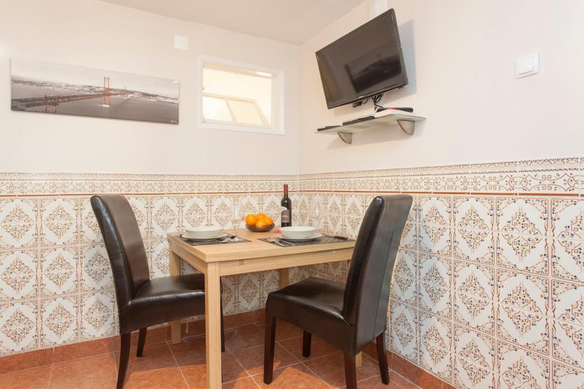 Principe Real Charming 1br,ba Private Courtyard Apartment Lisbon